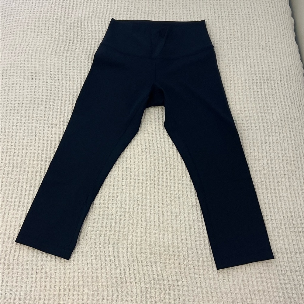 SOLD 🩷 21” (size 6) lulu Wunder Under